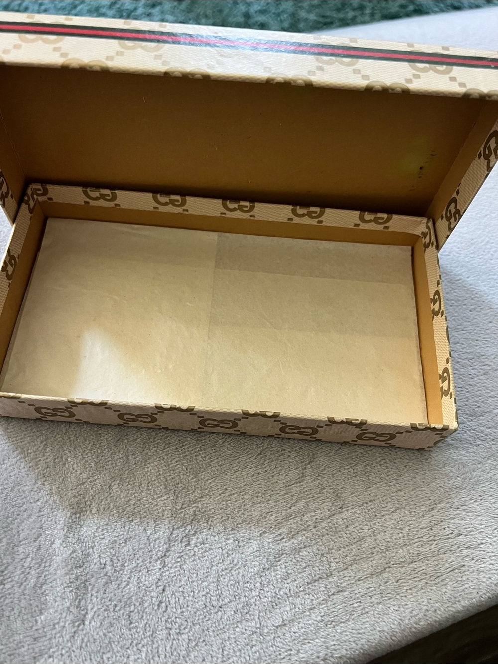 Gucci Accessory Box - Picture 6 of 8